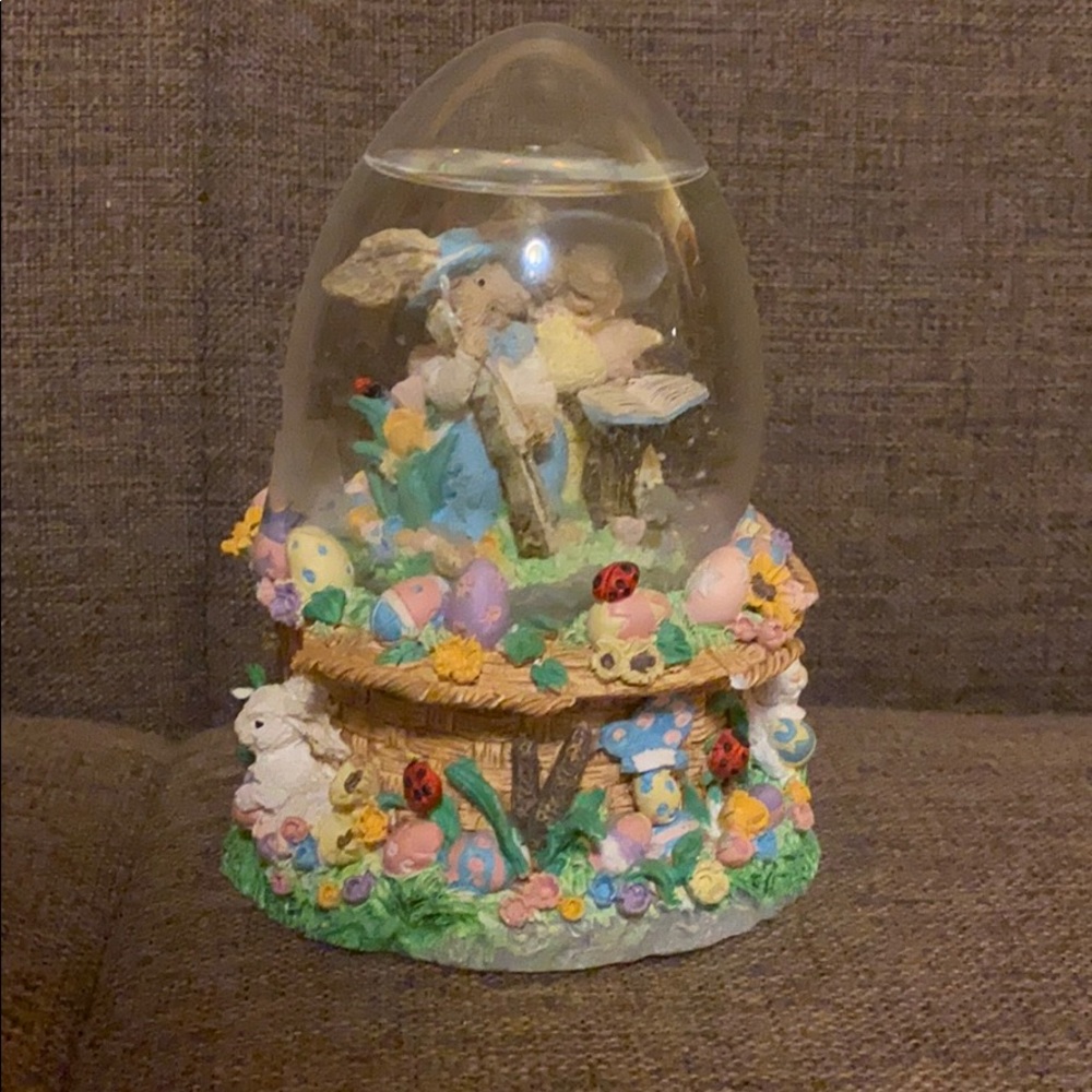 Easter globe